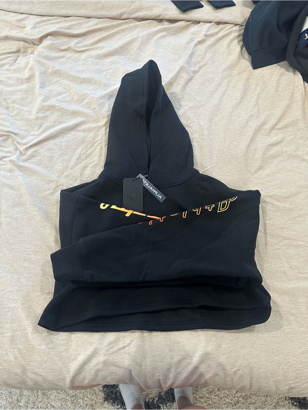 Alphalete Hooded Cropped Sweatshirt